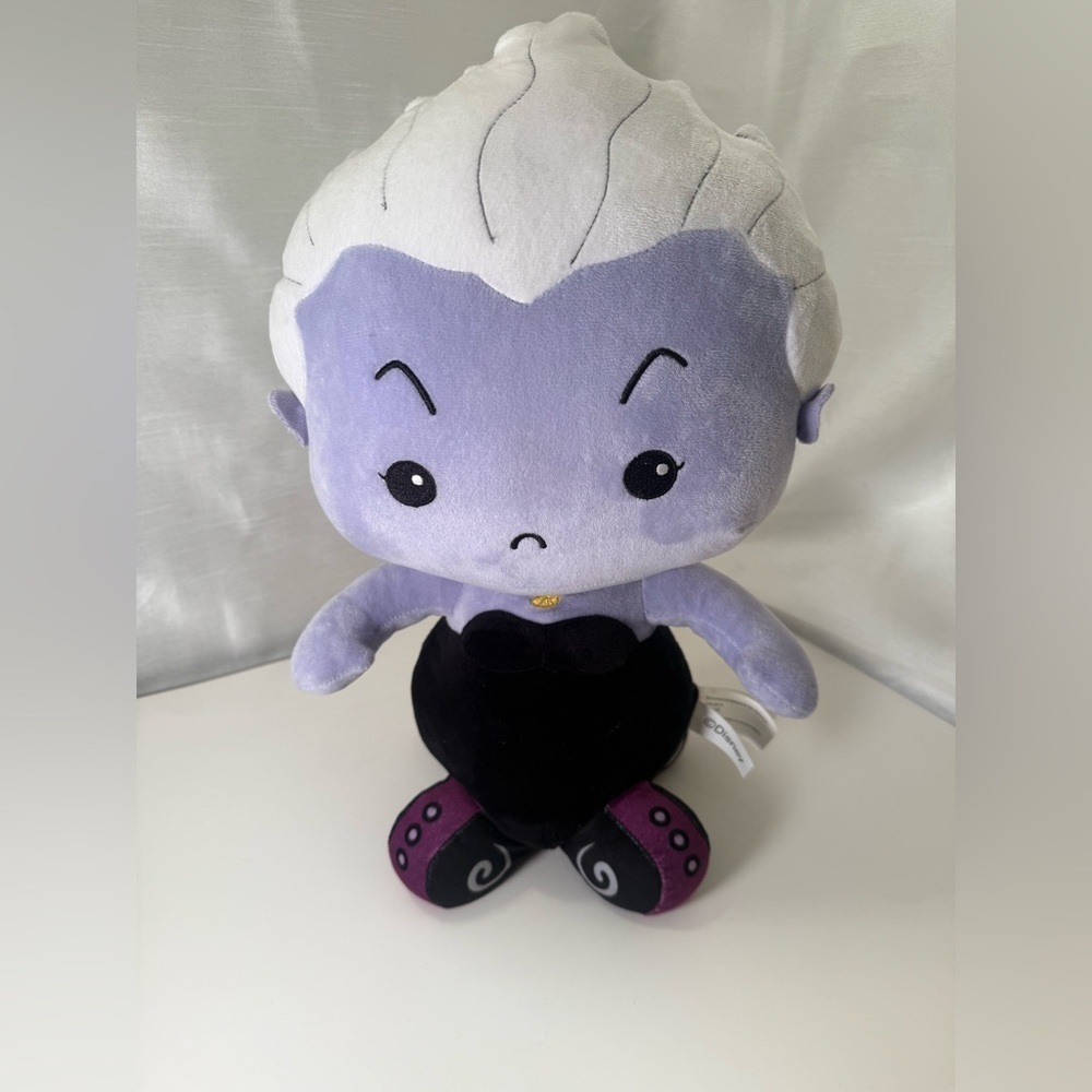 Disney Little Mermaid Ursula 18” Plush Halloween Door Greeter